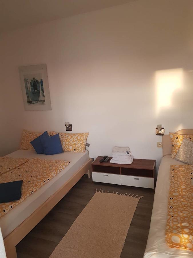 Guesthouse Oaza Emi โดบราวอดา ภายนอก รูปภาพ