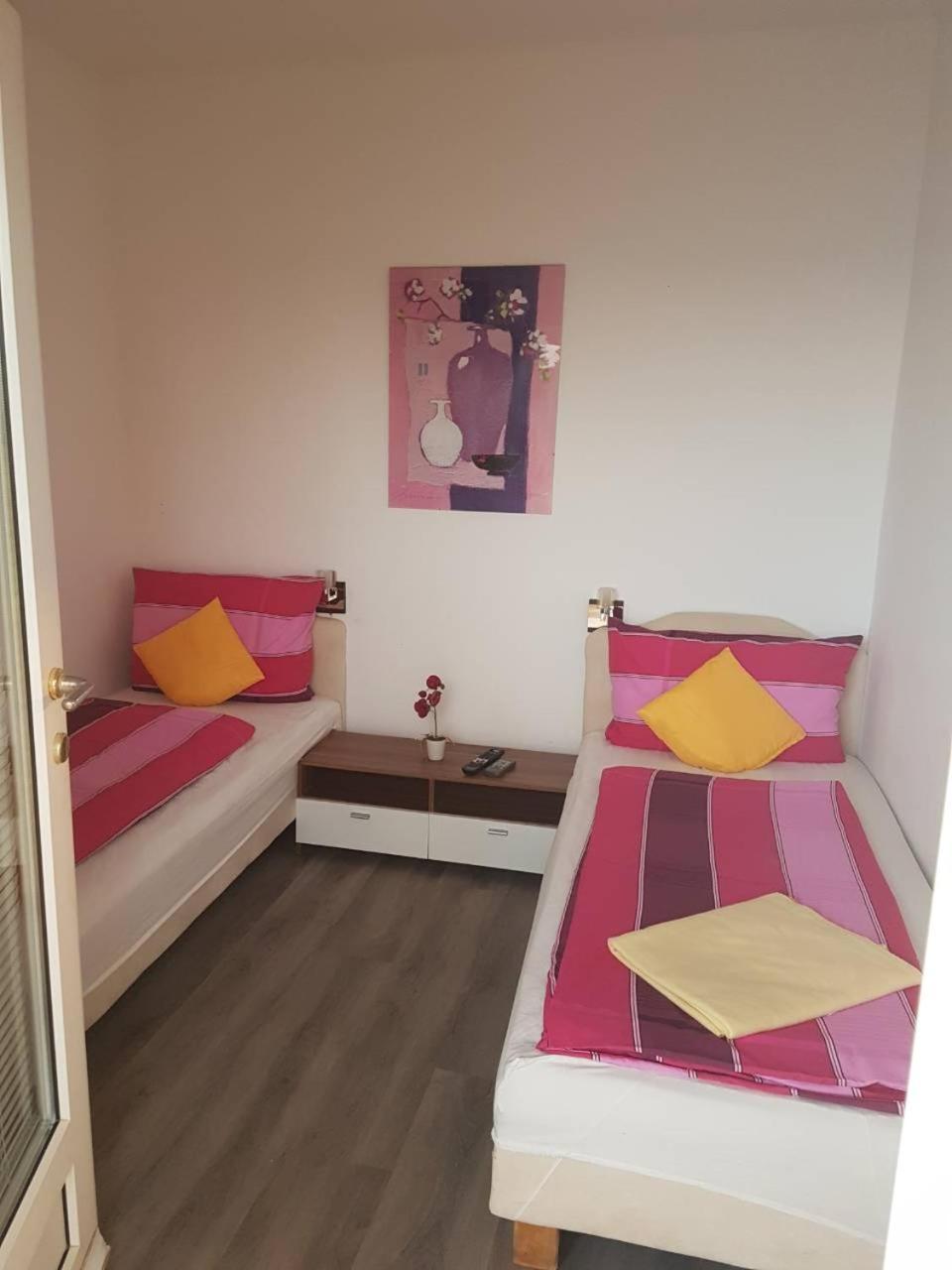 Guesthouse Oaza Emi โดบราวอดา ภายนอก รูปภาพ